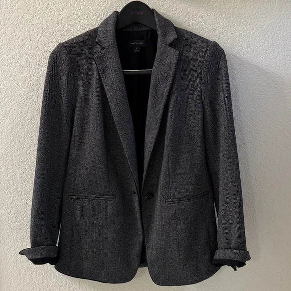 Ann Taylor Herringbone Blazer in Black and Grey - Picture 2 of 4